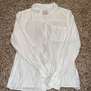 White button down cotton shirt